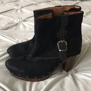 Earthies Clog Booties